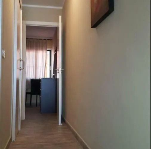 Simon House Cristianos * 洛斯克里斯蒂亚诺斯