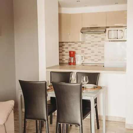 Simon House Cristianos * لوس كريستيانوس