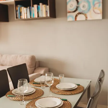 Simon House Cristianos شاليه *