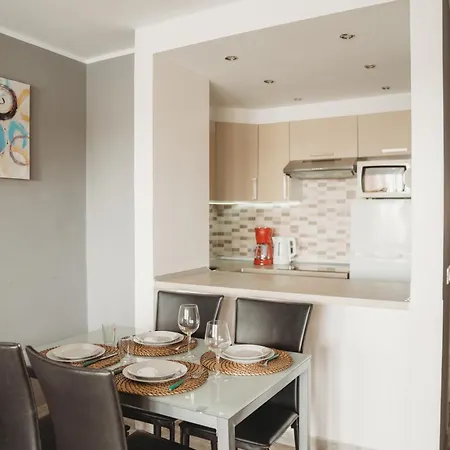 Simon House Cristianos * لوس كريستيانوس