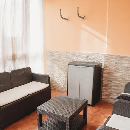 Simon House Cristianos