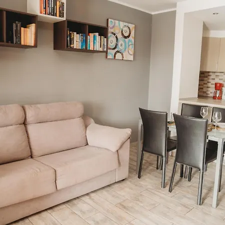 Simon House Cristianos
