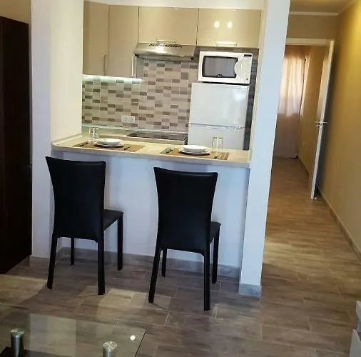 Simon House Cristianos Лос Кристианос